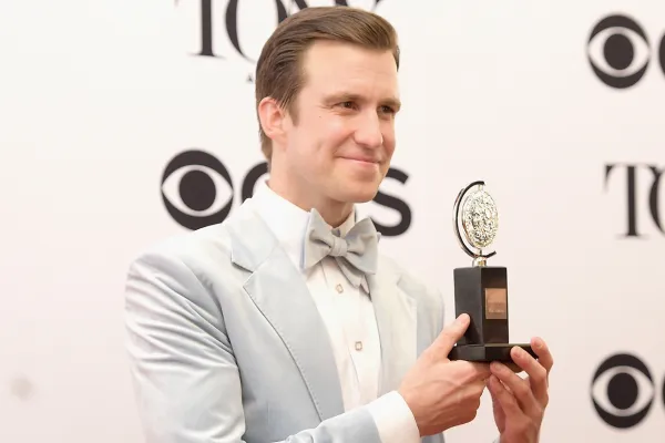 Gavin Creel Death; American actor, singer, and songwriter Gavin Creel Has Died